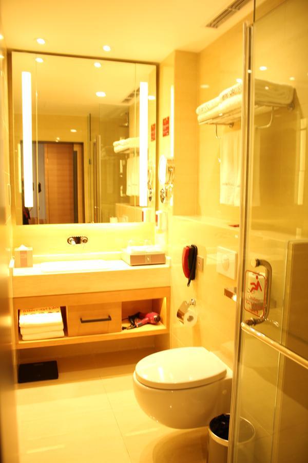 Intercity Hotel Qingdao Exterior foto