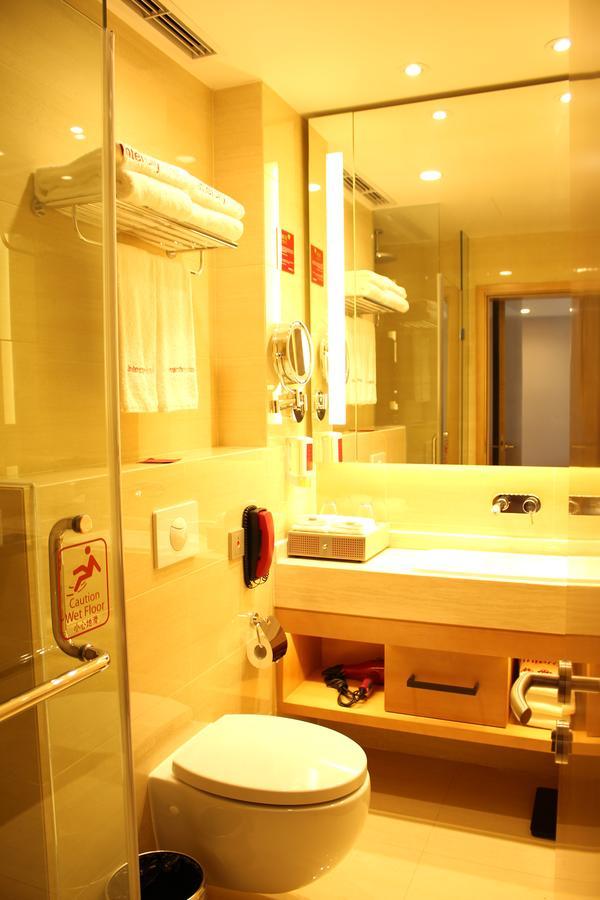 Intercity Hotel Qingdao Exterior foto